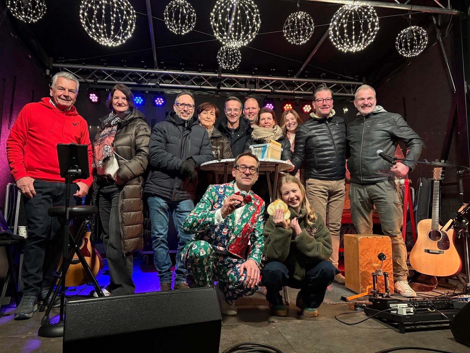 Erfolgreiche Verlosung des Weihnachtsgewinnspiels 2025 mit 108.000 Glückstalern. Herzlichen Glückwunsch an alle Gewinnerinnen und Gewinner!